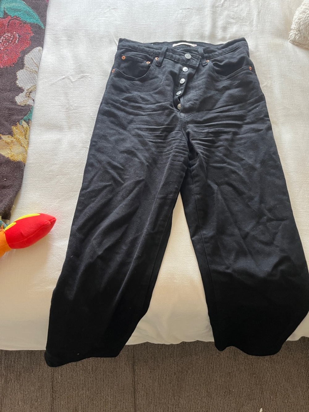 Levi's Straight Leg Women's Jeans in Black